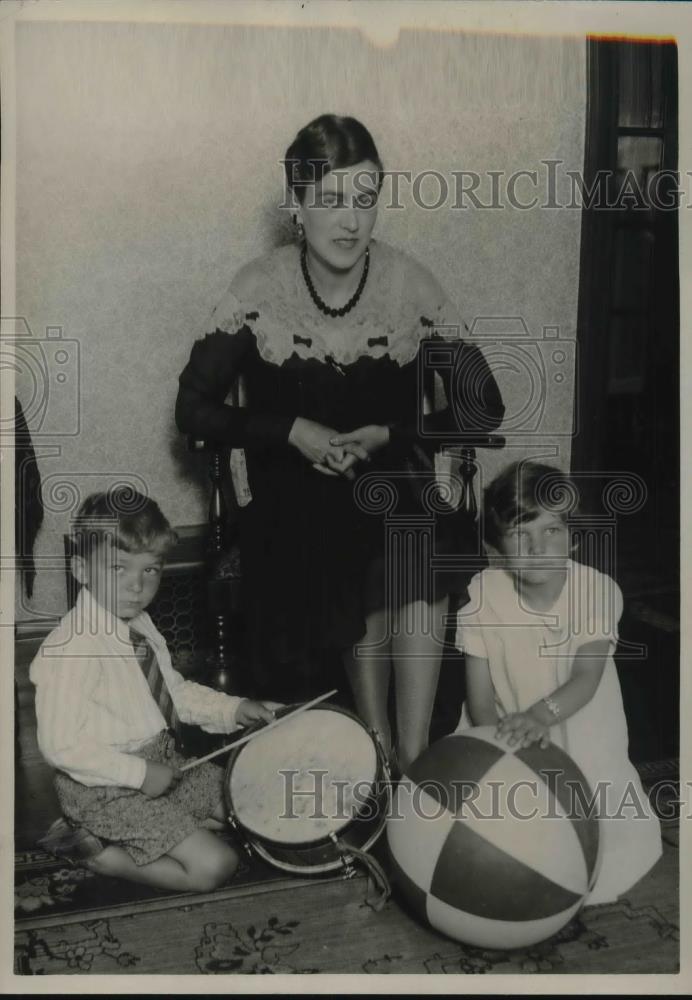 1930 Press Photo Socialite Mrs.Florence E.H.Wilson fight for Children Custody. - Historic Images