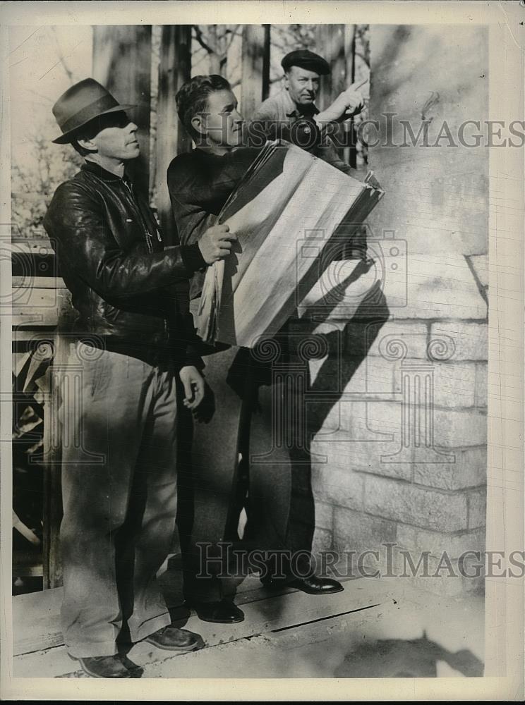 1939 Press Photo Kansas City Pitcher Marvin Bruer Works As Engineer - Historic Images