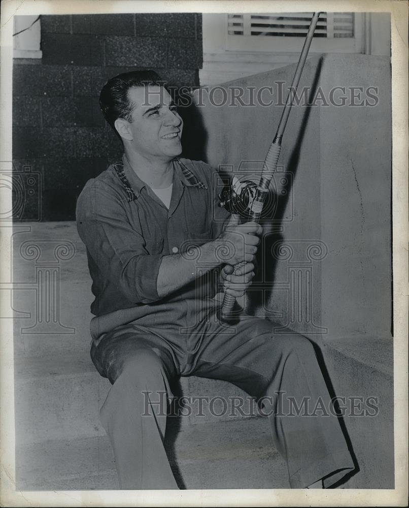 1953 Press Photo Man with Fishing Pole - Historic Images