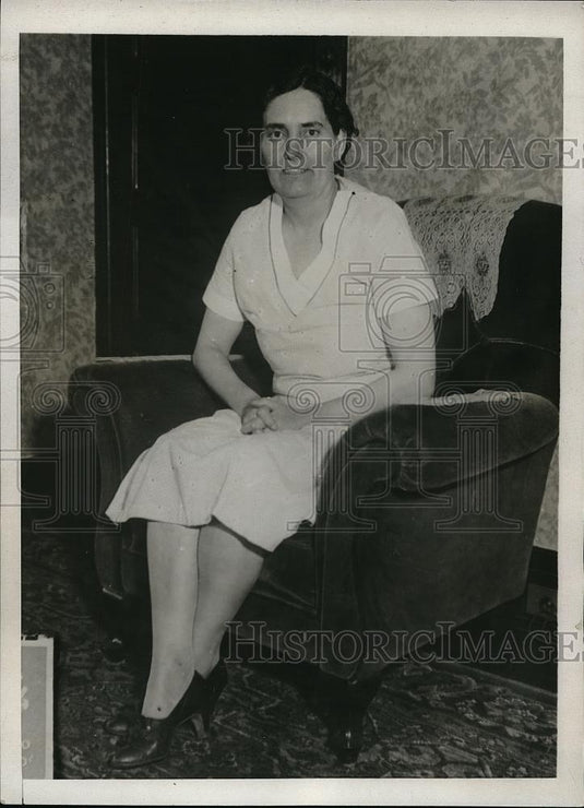 1932 Press Photo Mrs.Elizabeth Faubion made mysterious Airplane Flight. - Historic Images