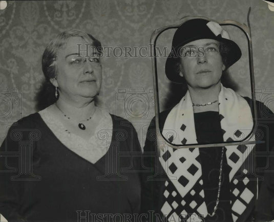1932 Press Photo Miss Dorothy Cunningham & Mrs Alice Roosevelt - Historic Images