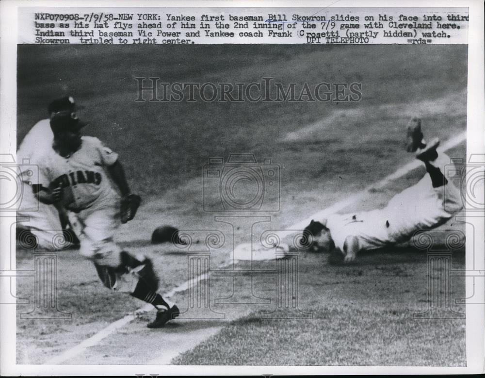 1958 Press Photo Bill Skowron Yankees Safe At 3rd Vic Power Indians MLB Game - Historic Images