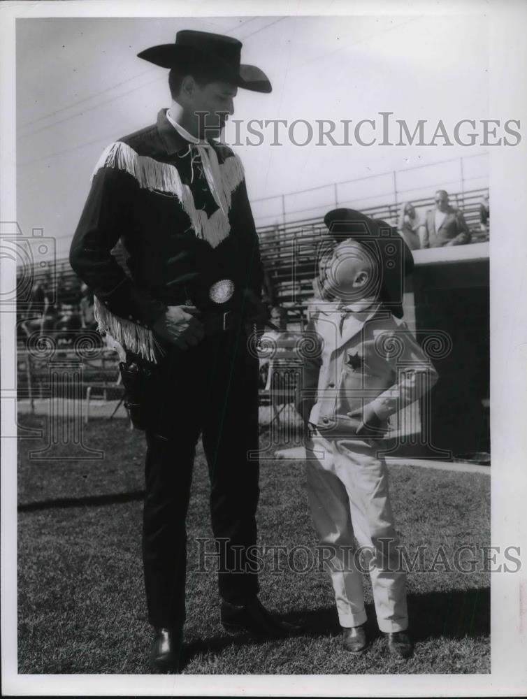 Press Photo Cowboy Pele Ramos &amp; Henry Paul Son of Indians Mgr Gabe Paul - Historic Images