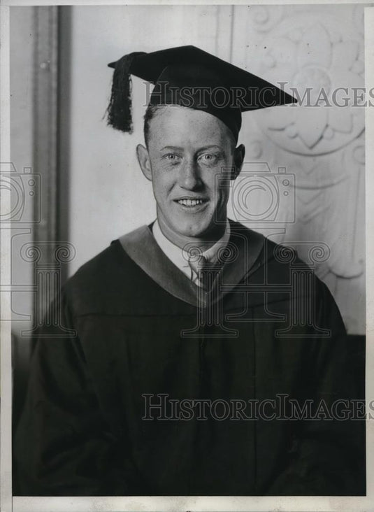 1934 Press Photo Don Kellett Gets Diploma & Job with Boston Red Sox - Historic Images