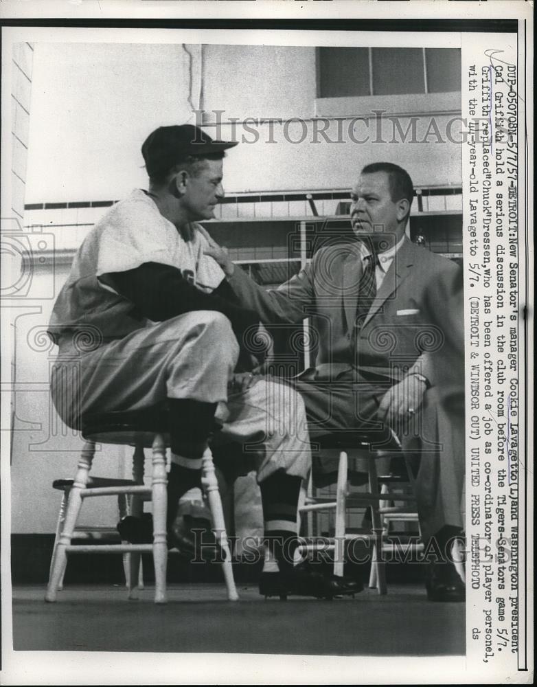 1957 Press Photo Cookie Lavagetto, Wash. Senators mgr & pres. Cal Griffith - Historic Images