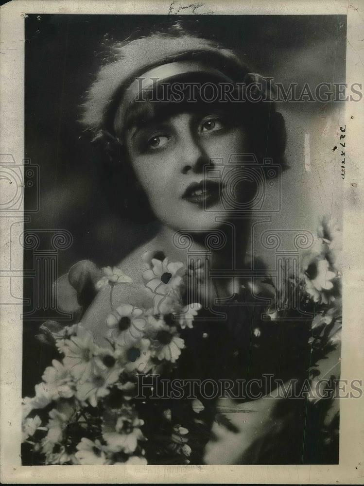 1926 Press Photo Most Popular Model Italy Nille Romaino artists &amp; sculptors vie - Historic Images