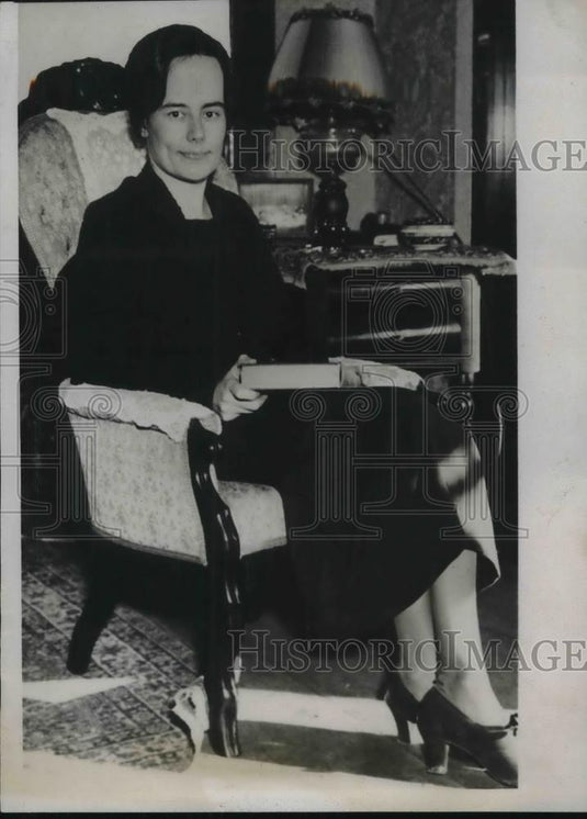 1934 Press Photo Mrs. Alfred Landon Wife of Kansas Governor at Home in Topeka - Historic Images