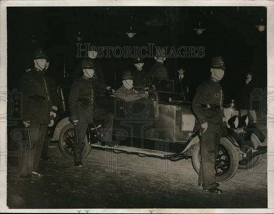 1932 Press Photo London Police battle unemployed - Historic Images