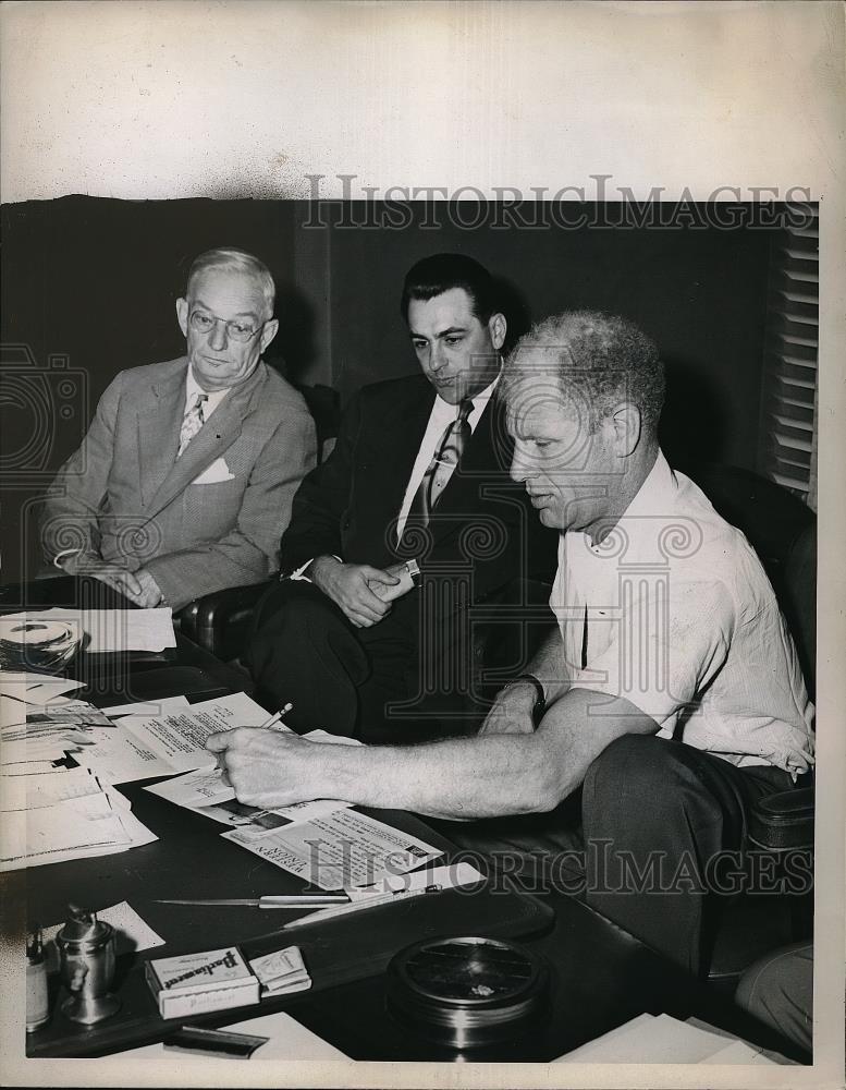 1949 Press Photo Boston Red Sox mgr Boudreau, McKechnie,Veeck - Historic Images