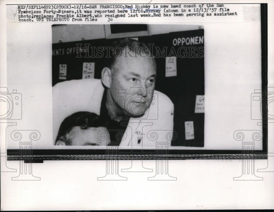1958 Press Photo Red Hickey Head Coach Of San Francisco 49ers Football Team - Historic Images