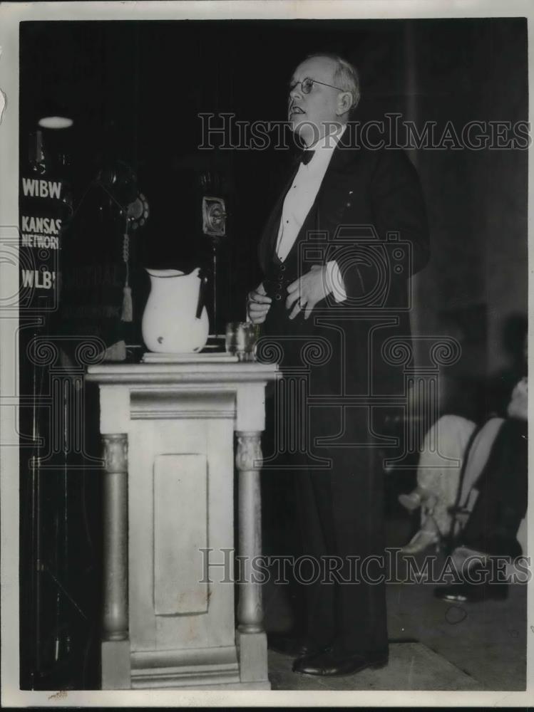 1936 Press Photo Governor Alf M. Landon of Kansas during speech. - Historic Images