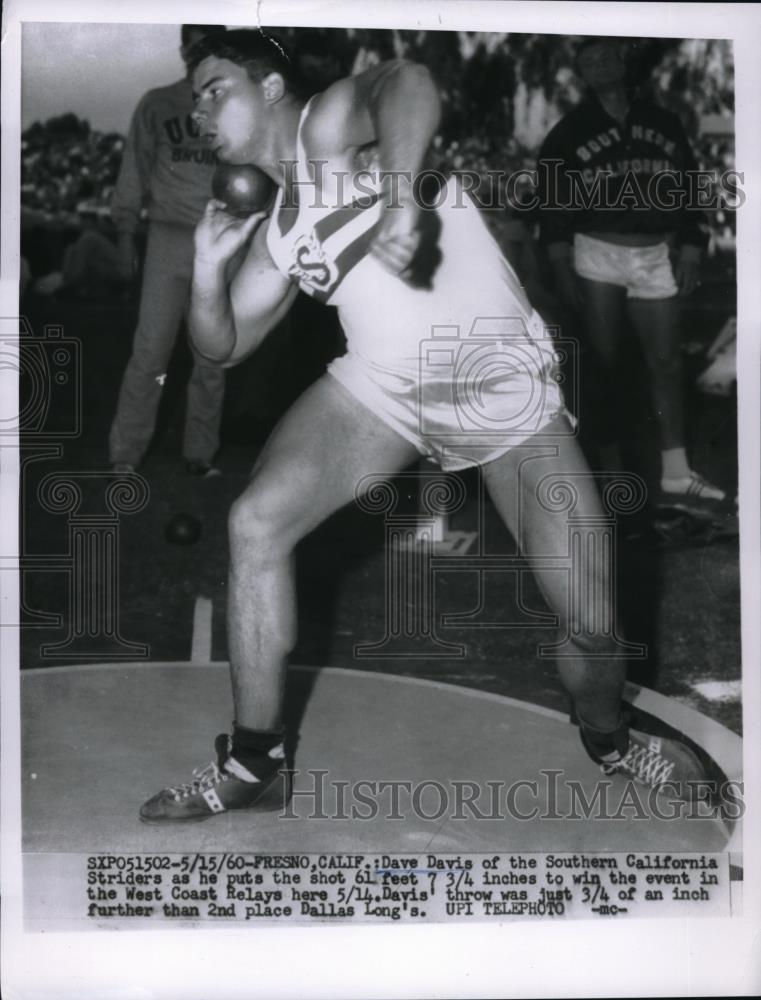 1960 Press Photo Dave Davis of Souther California Stridger Wins Shotput - Historic Images