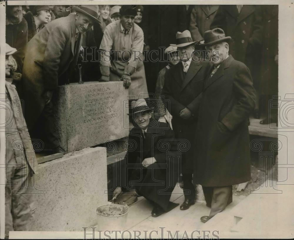 1923 Press Photo Sec. of Agri William Jardine laying the corner of a building. - Historic Images