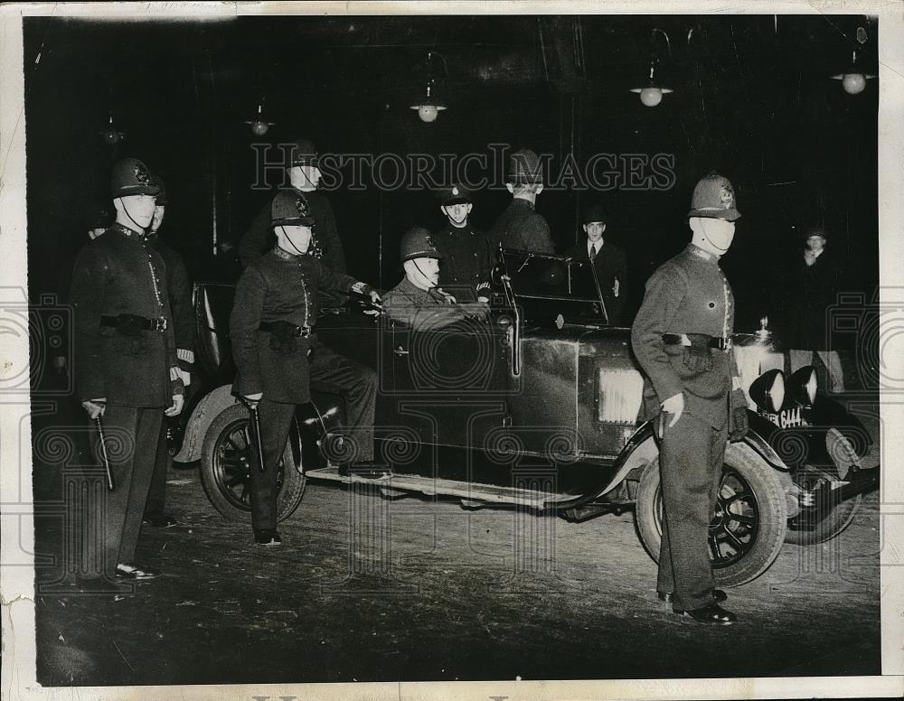 1932 Press Photo London Police Riot Squad, Unemployed Demonstrators, Communists - Historic Images