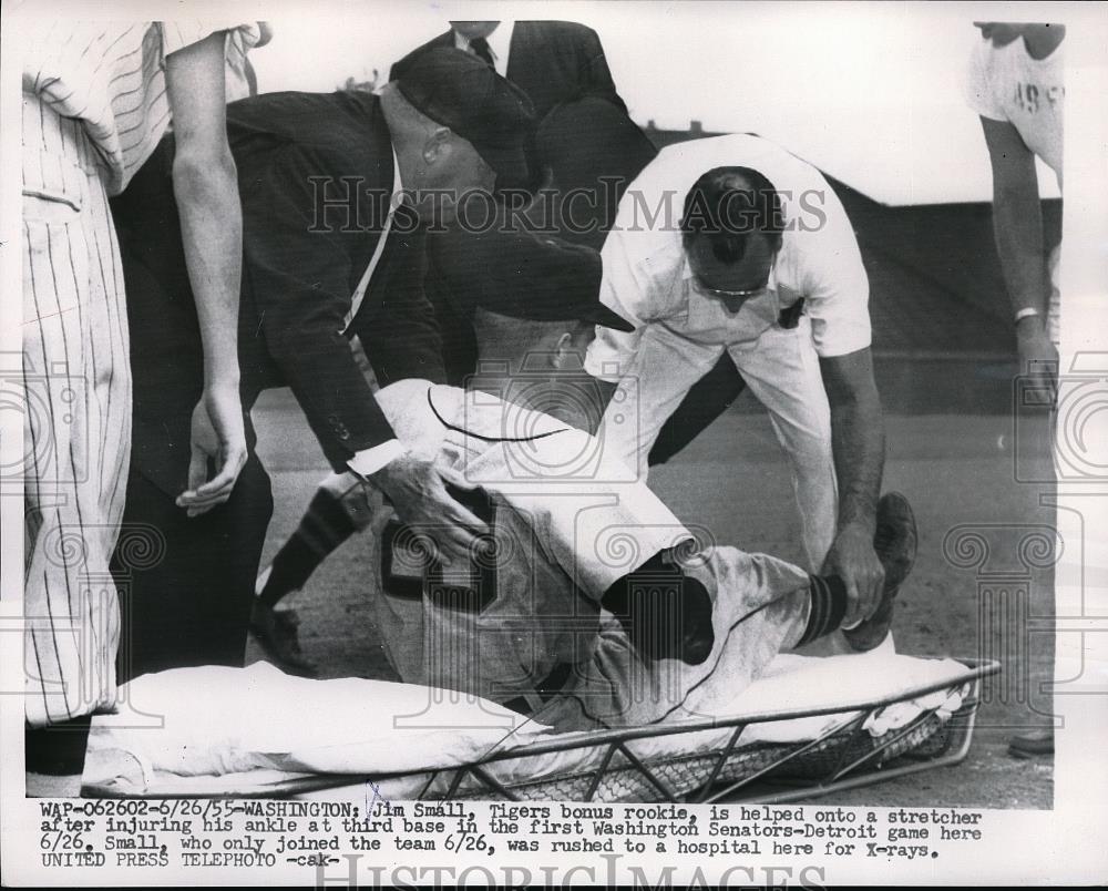 1955 Press Photo Jim Small of Tigers helped in a stretcher injured his ankle. - Historic Images