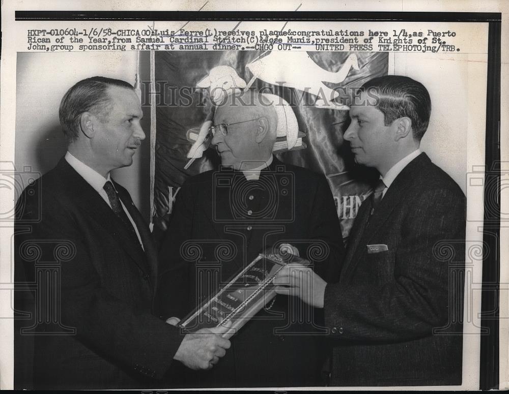 1958 Press Photo Luis F. Samuel Cardinal Stritch, Jose Muniz, Knights St. Joh - Historic Images