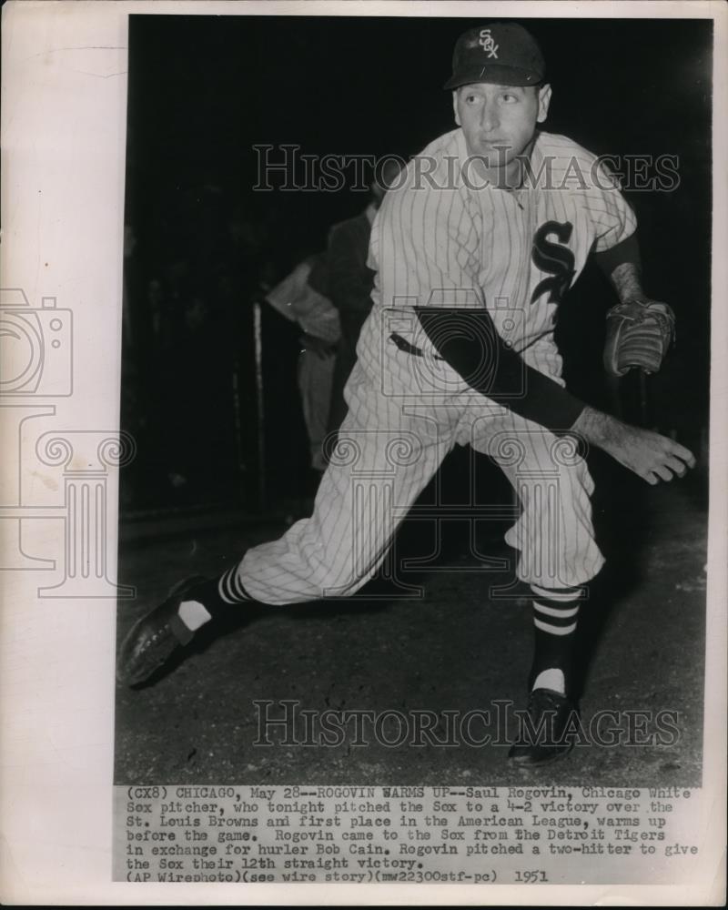 1951 Press Photo Saul Rogovin Pitcher Chicago White Sox Warms Up Browns Game MLB - Historic Images