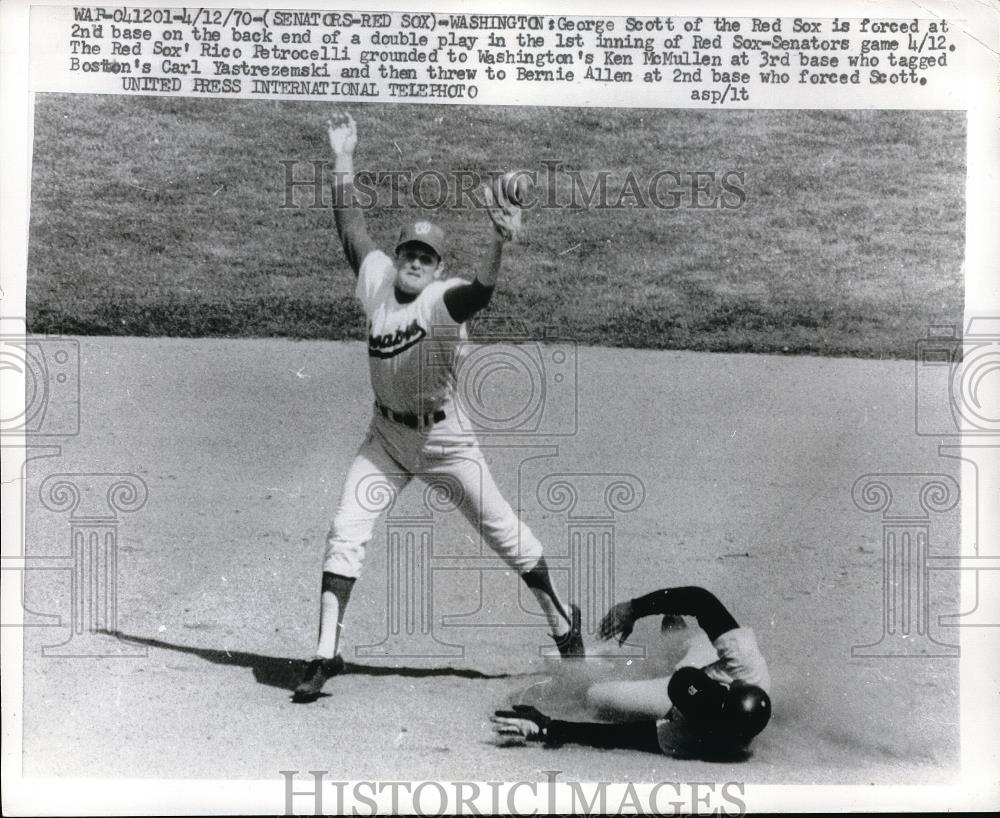 1970 Press Photo George Scott Red Sox Forced Out By Ken McMullen Senators MLB - Historic Images