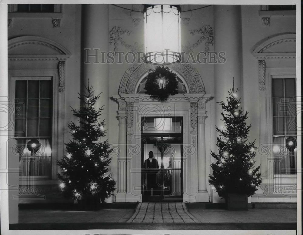 1937 Press Photo Christmas Trees at the entrance to the White House in D.C. - Historic Images