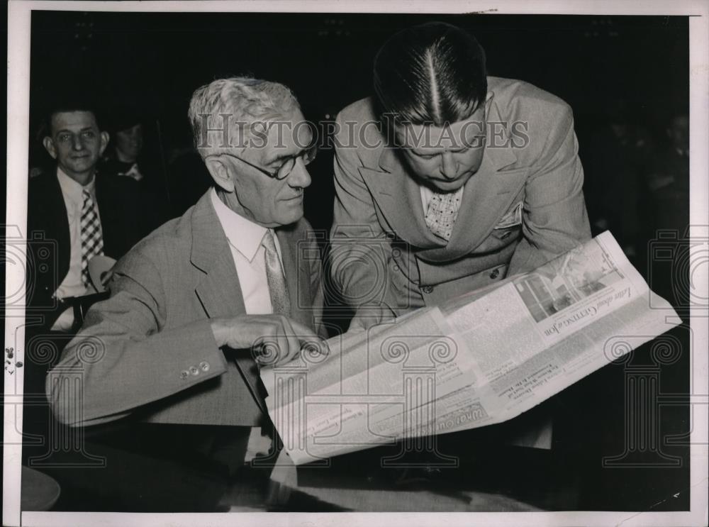 1936 Press Photo Dr.Francis Townsend founder of Revolving fund with Rep.Smith. - Historic Images