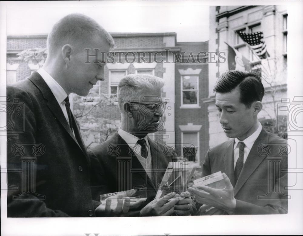 1961 Press Photo Two UPI Photographers won the award in 54nd Annual Journalism. - Historic Images