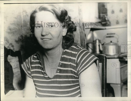 1938 Press Photo Mrs. Clarence Allen Sole Supporter Of Family In Missouri - Historic Images