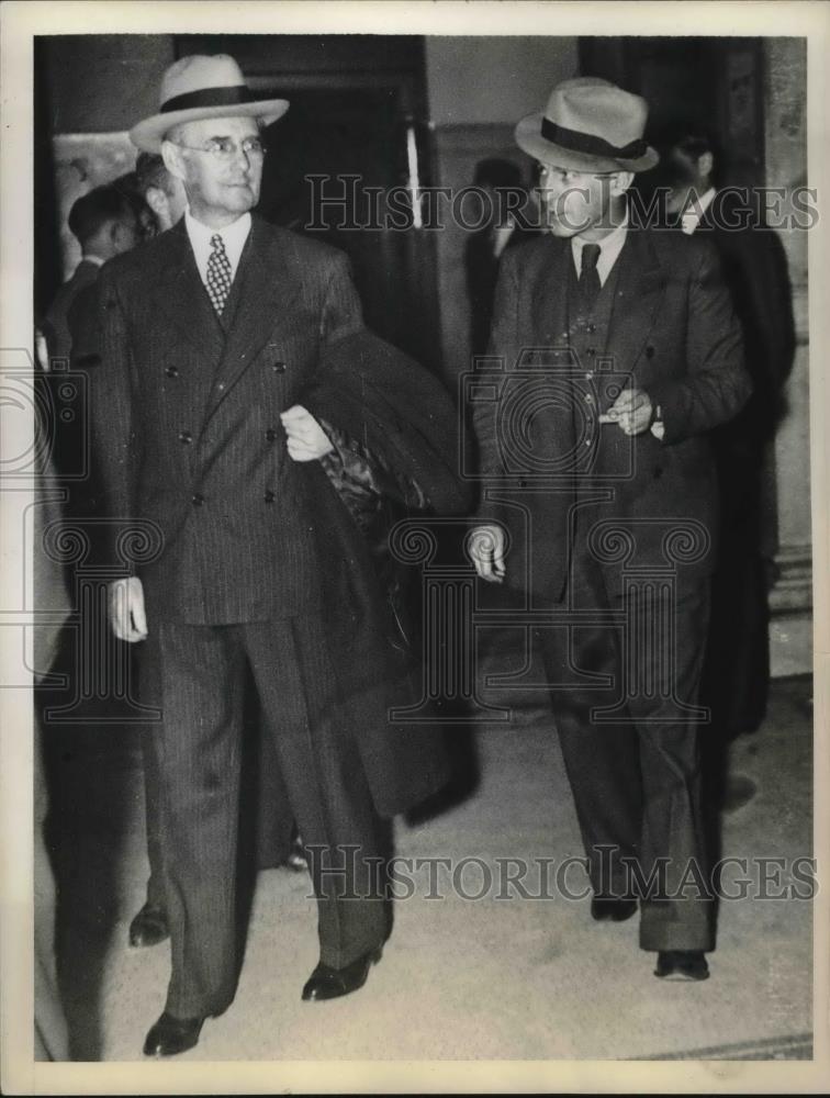 1935 Press Photo Reporter Martin Moony Adjudged in Contempt of Court in New York - Historic Images