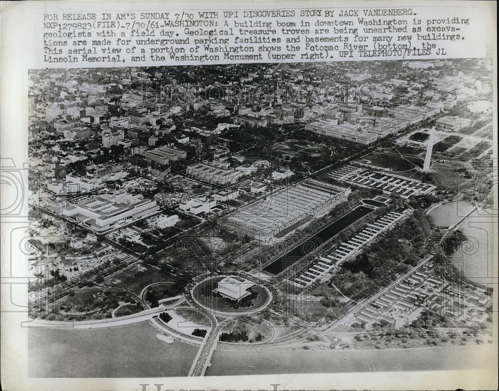 1961 Press Photo Building boom downtown in Washington Potomac River - Historic Images