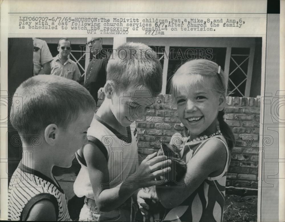 1965 Press Photo McDivitt Children Pat Age 4 Mike Age 8 &amp; Ann Age 6 of Houston - Historic Images