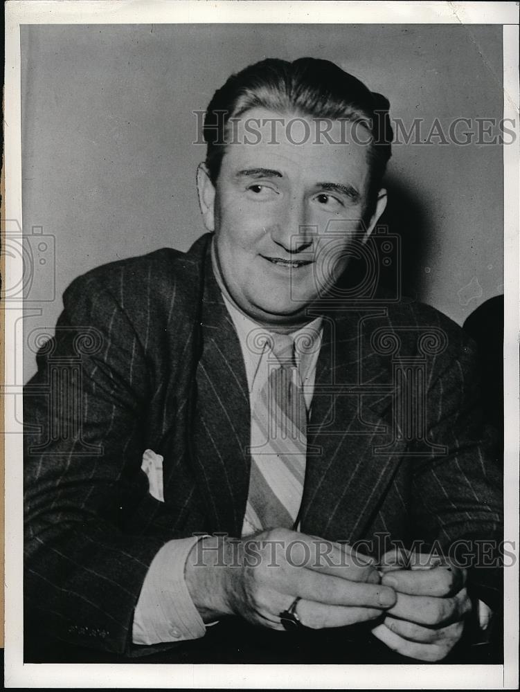 1944 Press Photo Charles R. Allen Charged By Federal Authorities For Coupons - Historic Images