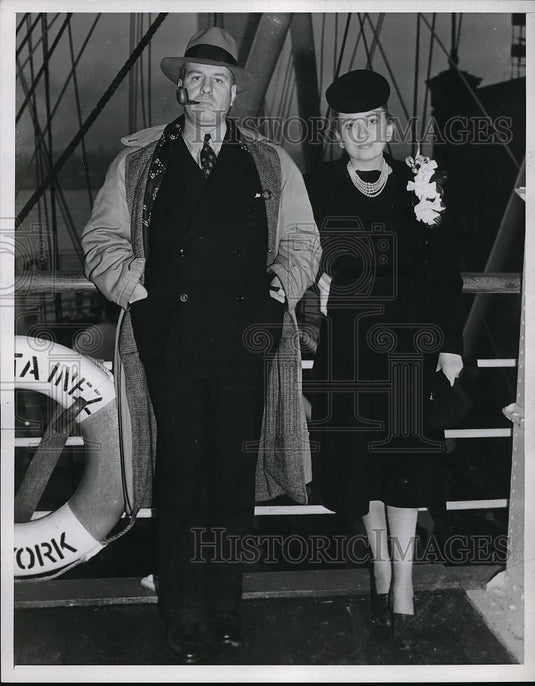 1938 Press Photo June Thornton and His Wife New York Ship - Historic Images