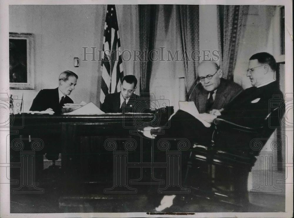 1936 Press Photo Marvin Mcintyres Office - Historic Images