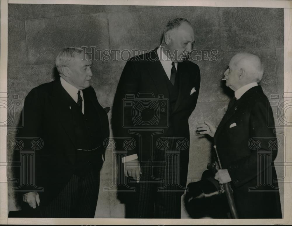 1936 Press Photo james Gerard,Chas Dunlap, Oscar Cauchois pall bearers funeral - Historic Images