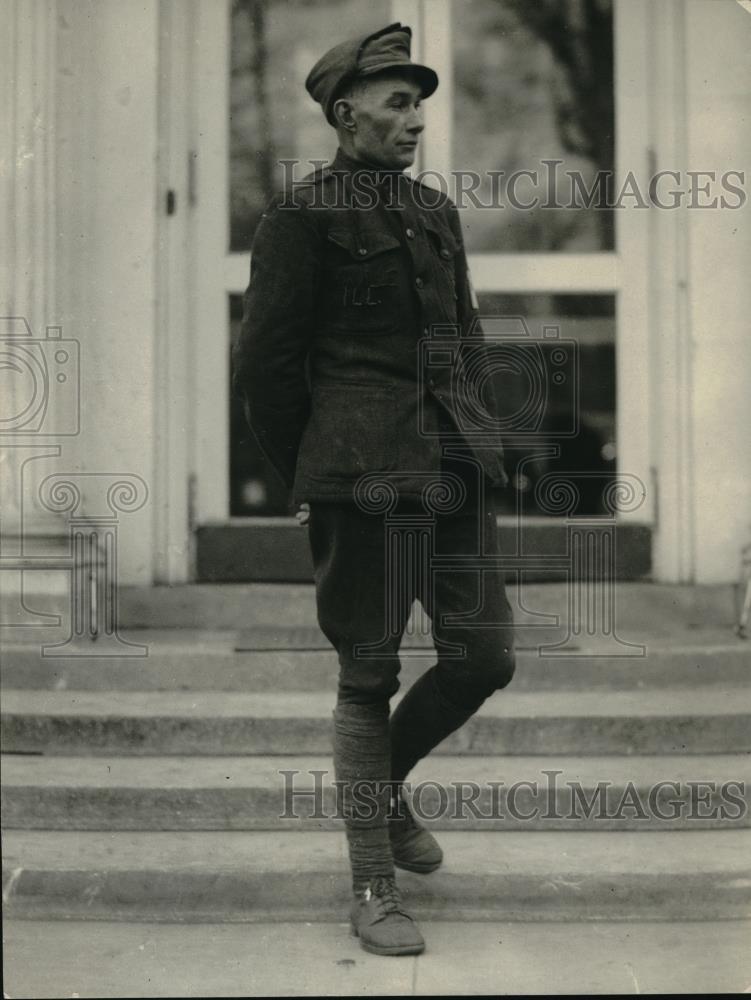 1922 Press Photo H. H. Rufus of Danville, Illinois, walked to Washington - Historic Images