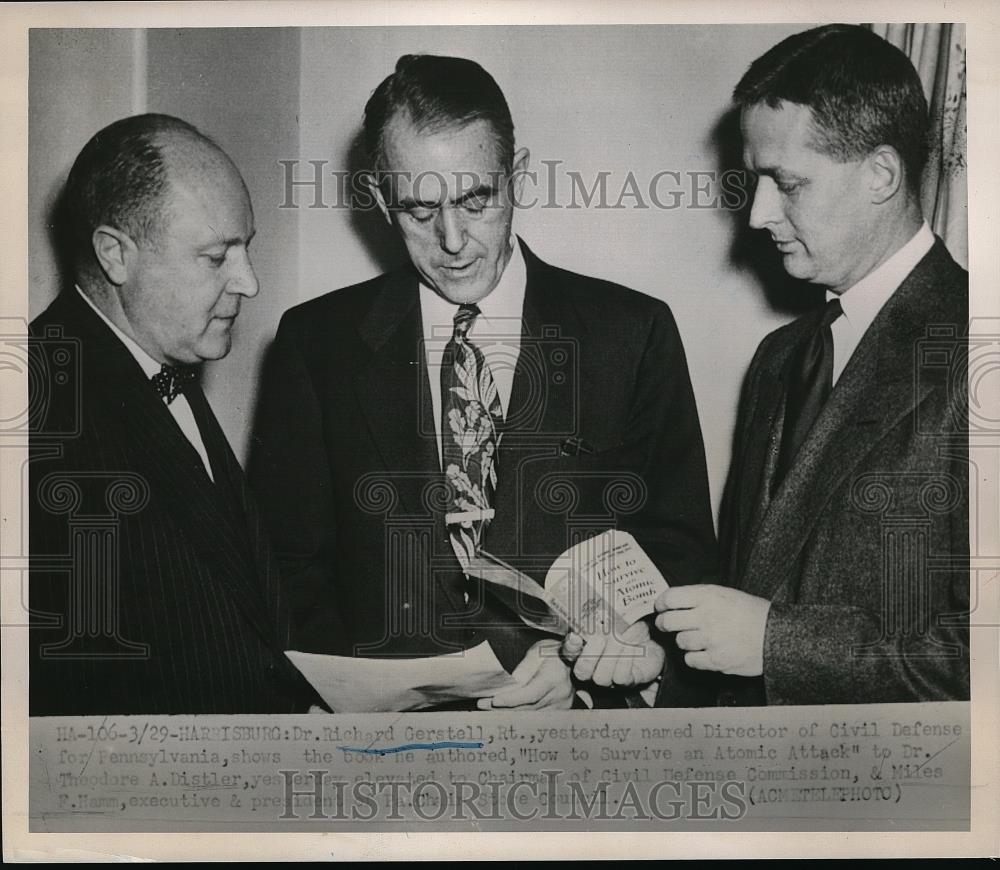 1951 Press Photo Dr Richard Gerstell, Dir of Civil Defense of Pa. - Historic Images