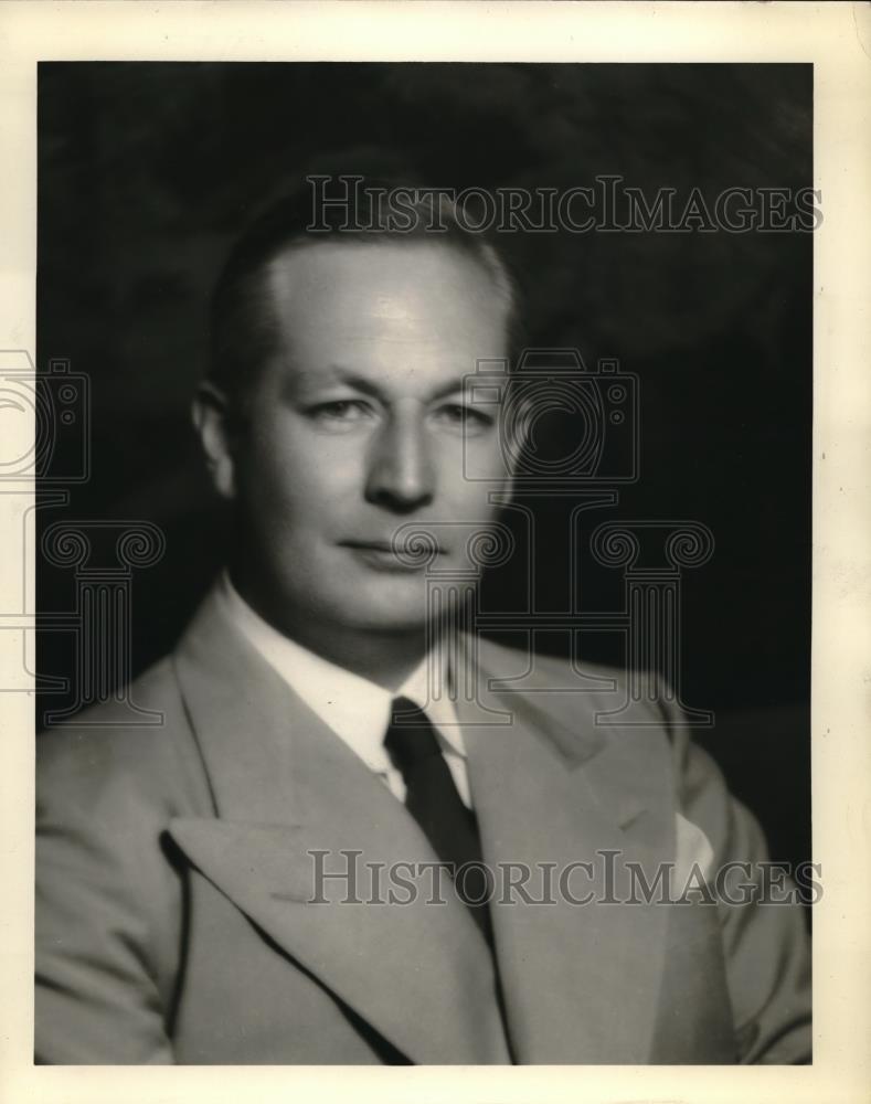 1943 Press Photo Dr. R. MaFarlane Tillet, Amer Osteopathic Assn. pres. - Historic Images