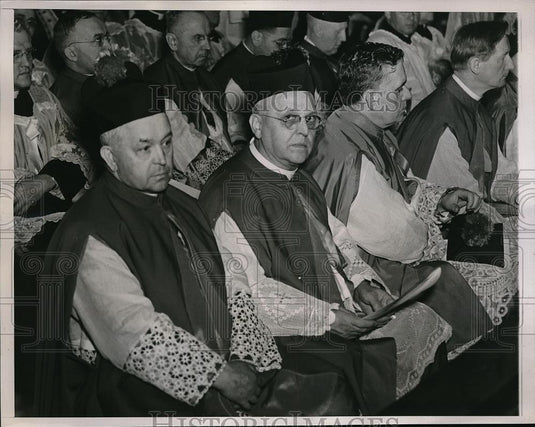 1938 Press Photo Reverend A.S. Garrikav & Monsignor William J. Schreck In Newark - Historic Images