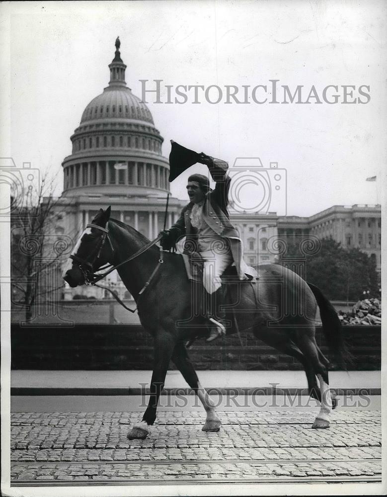 1943 Press Photo Ernest Allbright Dress As Paul Revere Seeking to Save Liquor DC - Historic Images