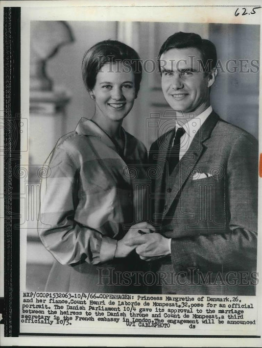 1966 Press Photo Princess Margrethe of Denmark & fiance Count Henri de Laborde - Historic Images