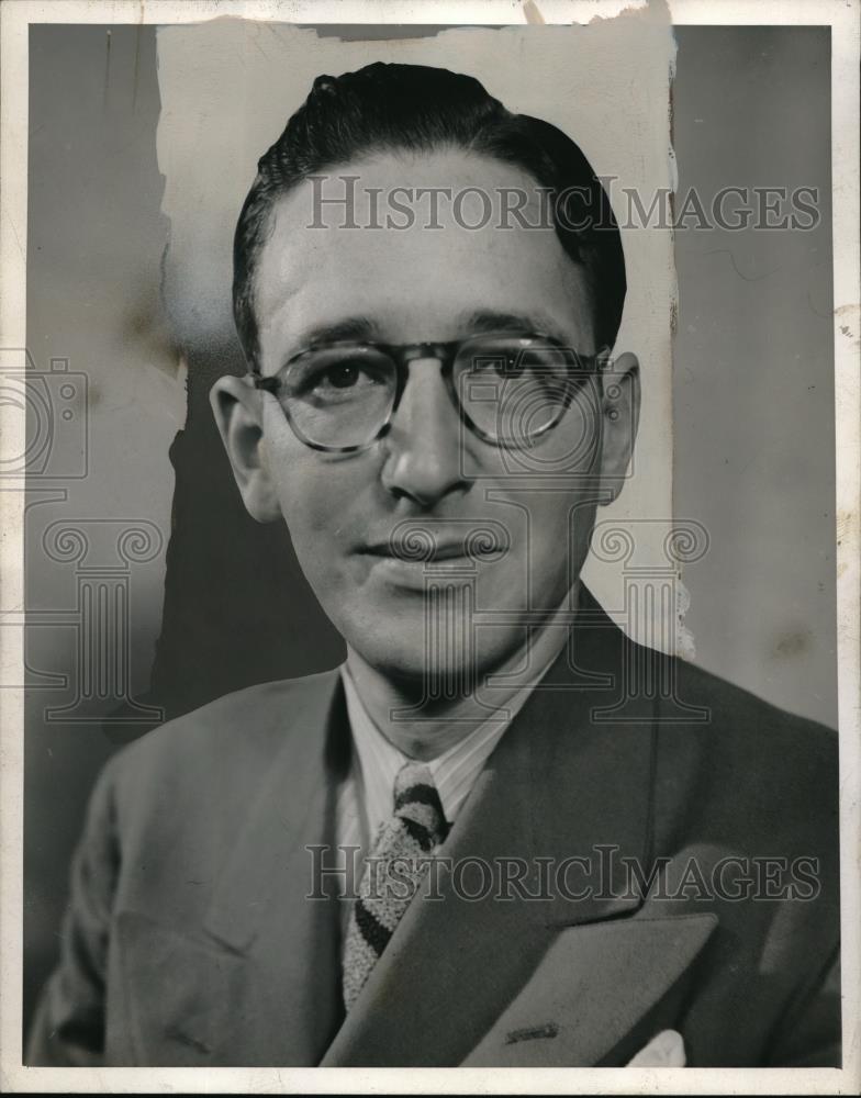 1945 Press Photo Mr Tom Wolfe - Historic Images