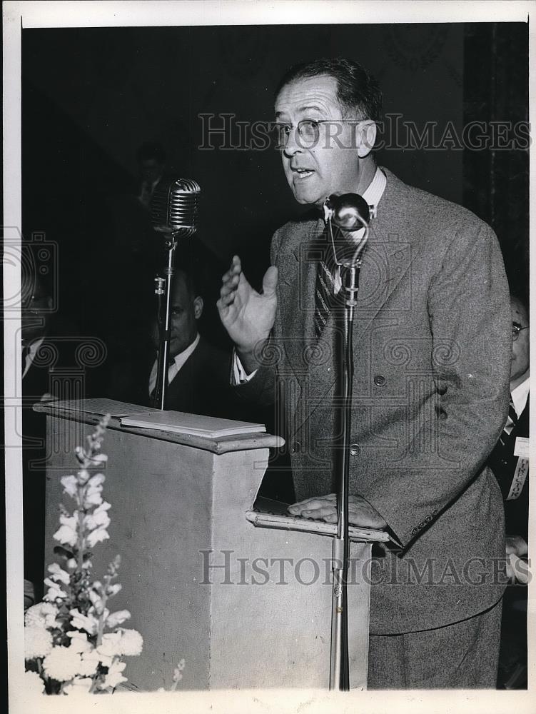 1946 Press Photo Secretary of Agriculture Clinton Anderson in Chicago - Historic Images