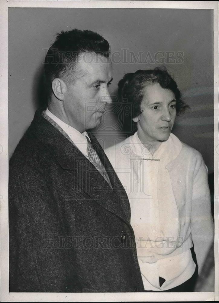 1938 Press Photo Mr and Mrs. Robert Guex of McKesson &amp; Robbins investigation - Historic Images