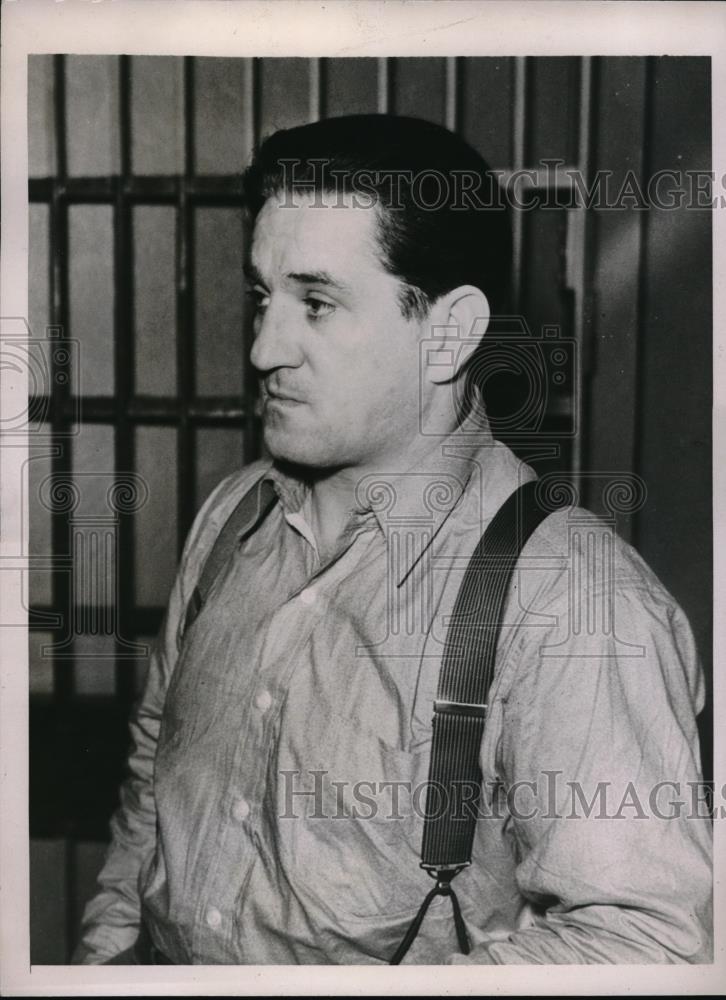 1935 Press Photo Daniel Mercer arrested for robbery in Beverly Hills, Cal. - Historic Images