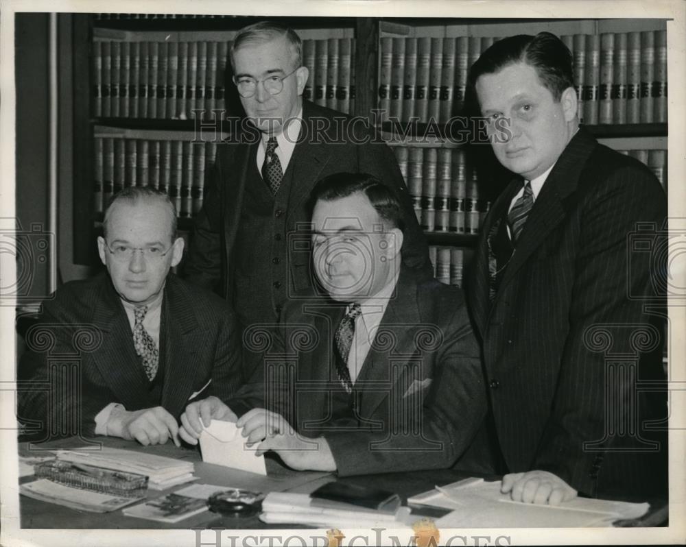 1940 Press Photo Nauch Chunk, Pa police Cpl Ben Franklin on trial for murder - Historic Images