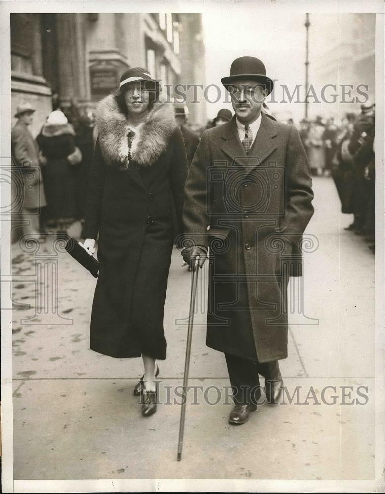 1933 Press Photo Mr. and Mrs. Arnall Hodges on Fifth Avenue Easter Sunday - Historic Images