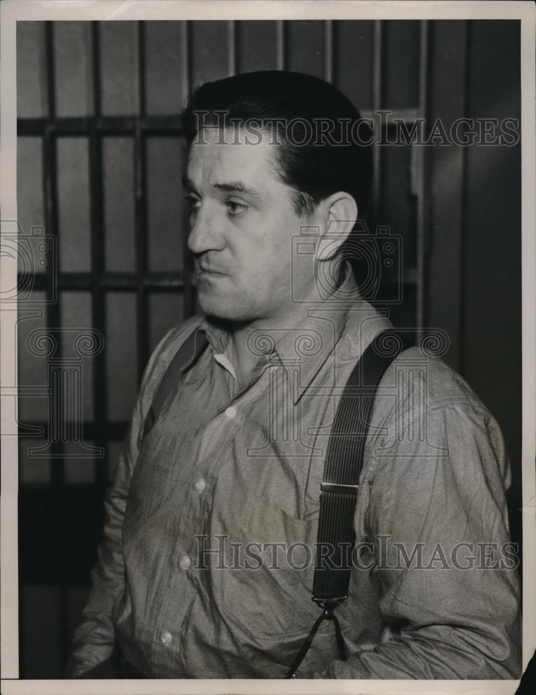 1935 Press Photo Daniel Mercer,guard at Fed Reserve bank in Calif, robbery - Historic Images