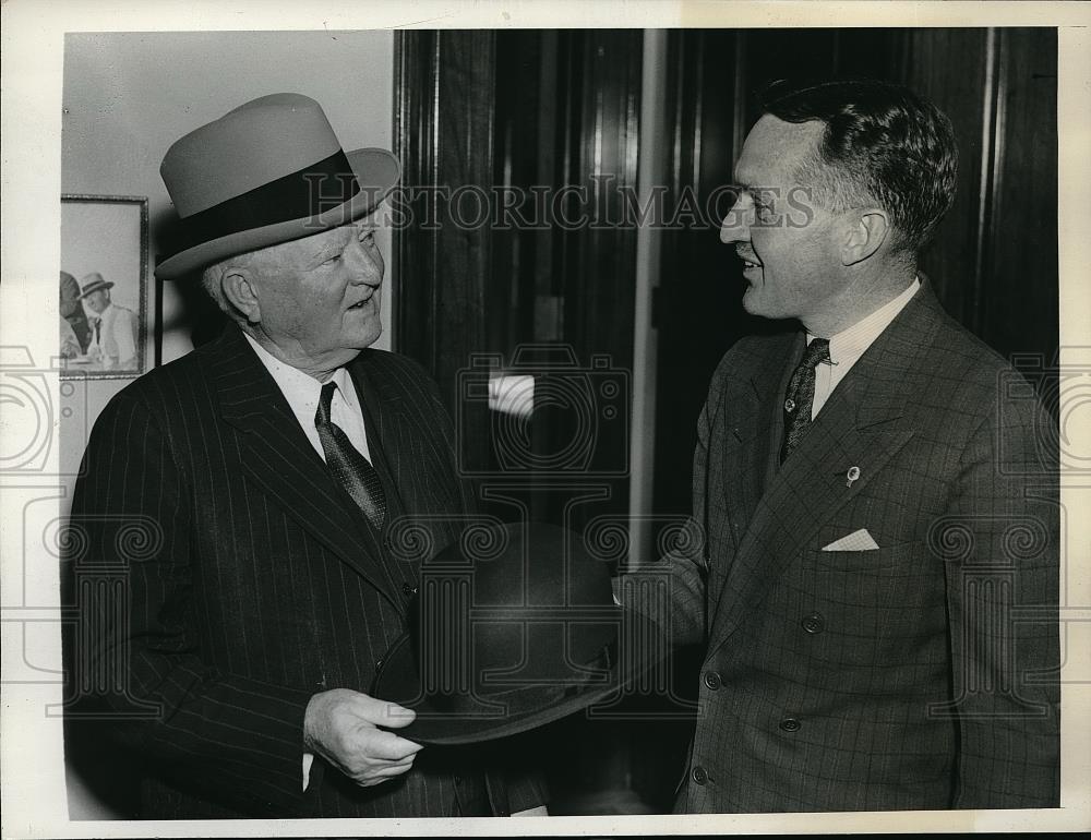 1938 Press Photo V-Pres. John N. Garner Receives Hats From Alfred N. Phillips,Jr - Historic Images