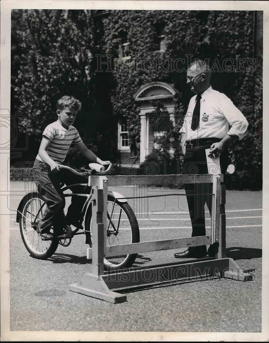 1951 Press Photo Bike Brigade of Cleveland, Ohio, bruce Richards,Lt T O'Brien - Historic Images