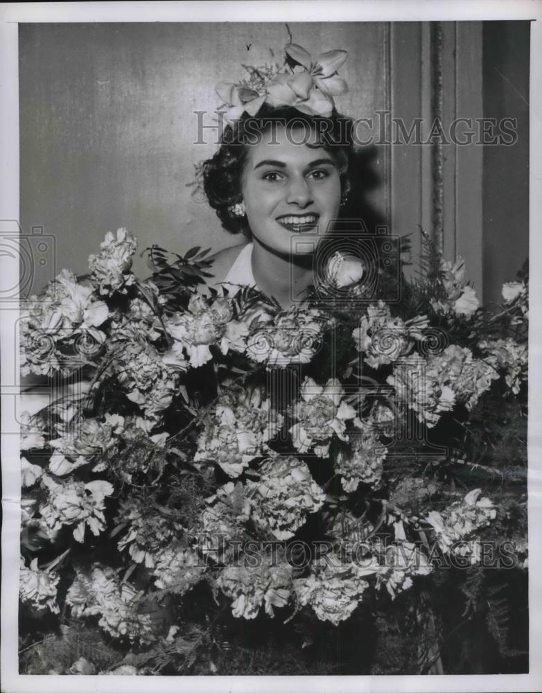 1955 Press Photo Huguette Massin Named Flower Queen of the Riveria - Historic Images