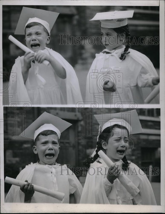 1945 Press Photo Chicago, Eugene Field grad ceremony, S Tokarsky, Howard Silver - Historic Images